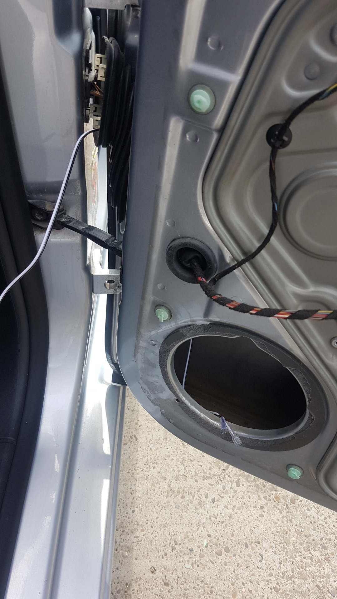 Как снять динамик шкода октавия а5 Установка задних динамиков - Skoda Octavia A5 Mk2, 1,4 л, 2008 года автозвук DRI
