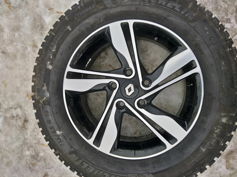Диски на лето и продажа зимней резины — Renault Duster (1G), 2 л, 2018 ...