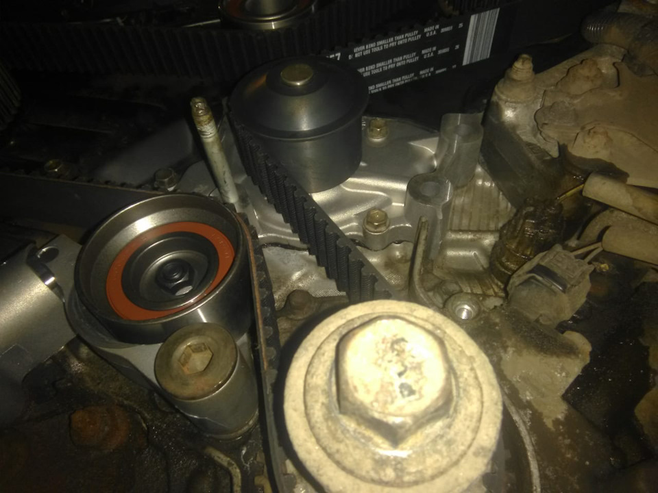 Фото в бортжурнале Toyota Highlander (XU20). Запчасти на фото: BE53001