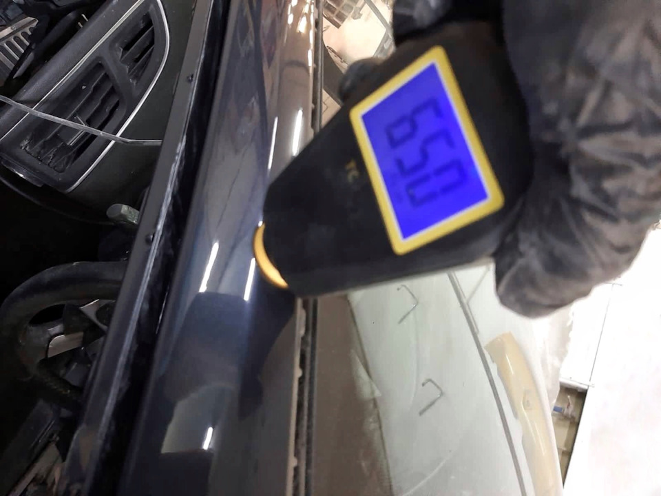 Он работает в перчатках, чтоб не делать отпечатков ))) — Ford Focus Hatchback III