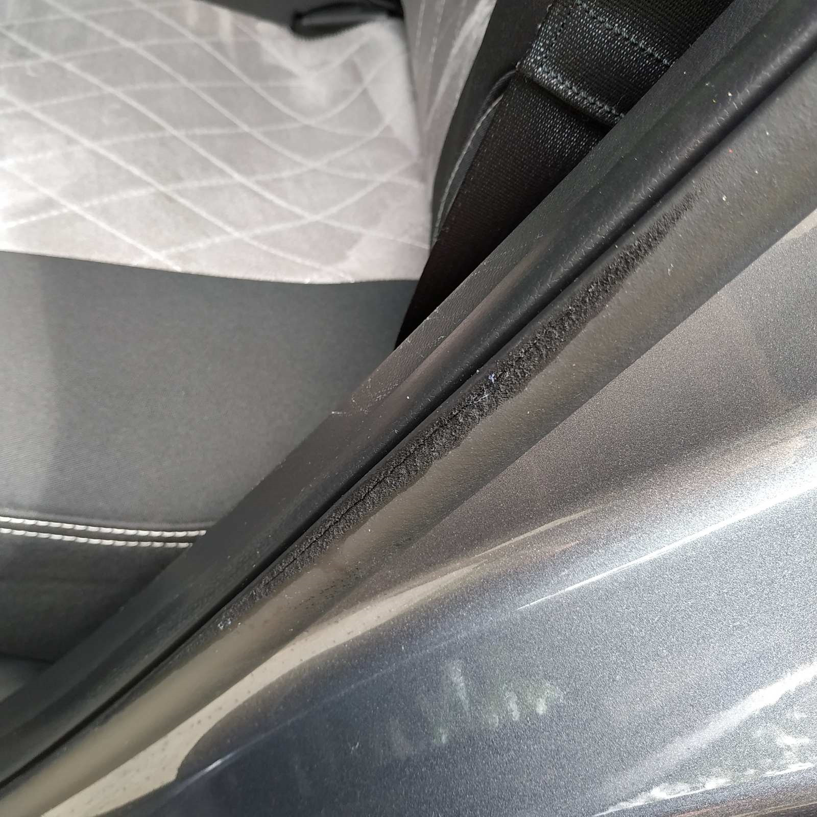 Уплотнитель двери крета протекает. Уплотнители дверей крета. Уплотнитель двери hyundai h72. Жабо hyundai creta 1. Уплотнители дверей крета.