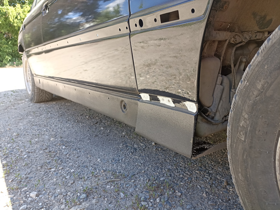 Photo from the logbook BMW 7 series (E38)