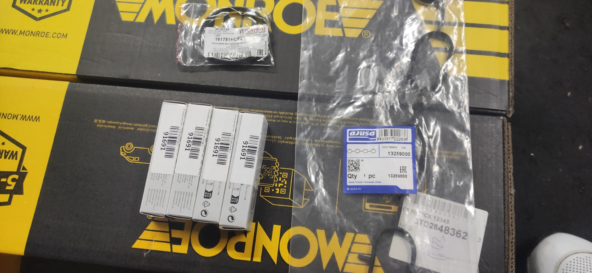 Замена свечей зажигания, прокладки коллектора, прокладки дроссельной ...