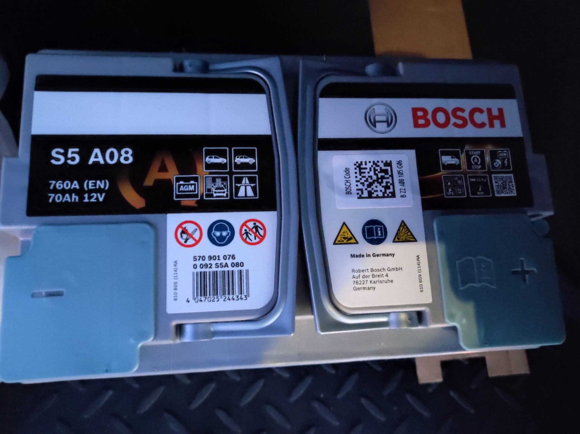 Дополнительный аккумулятор в багажнике (тизер) — Volvo XC60 (1G), 2,4 л ...