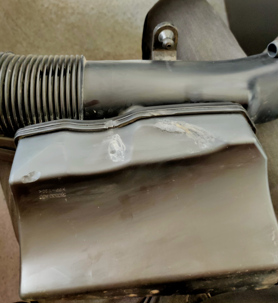 Чистка датчика массового расхода воздуха — Volvo XC60 (1G), 2,4 л, 2009 ...