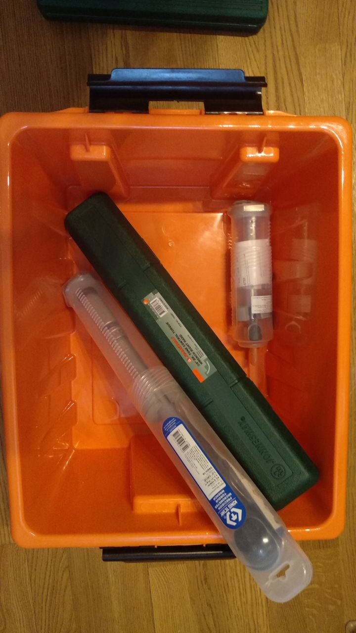 OwAAAgNuXOA 960 крепление номера шкода йети