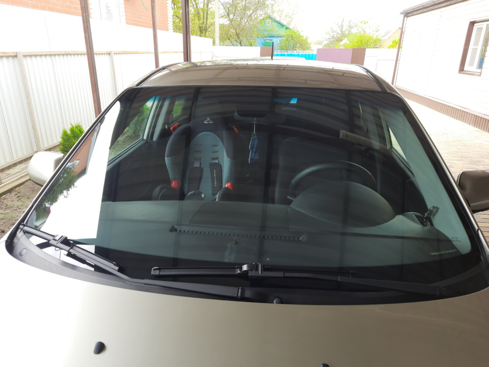 Замена лобового стекла — Mazda 3 (1G) BK, 1,6 л, 2006 года | другое ...