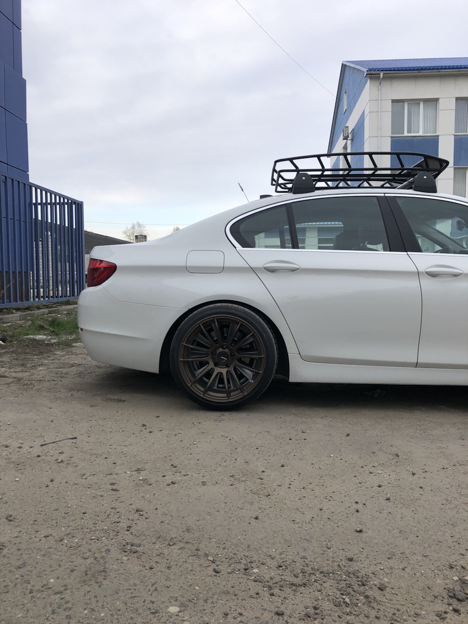 Сам себе грузовик. — BMW 5 series (F10), 2 л, 2013 года | наблюдение |  DRIVE2