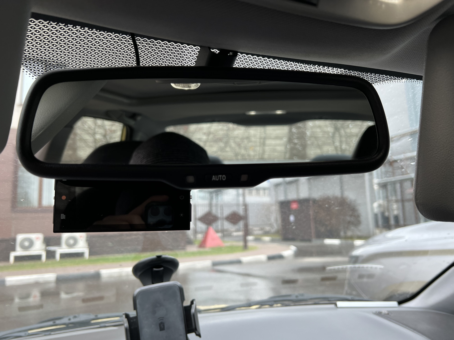 Зеркало заднего вида с автозатемнением! — Volvo S40 (1G), 2 л, 2002 ...