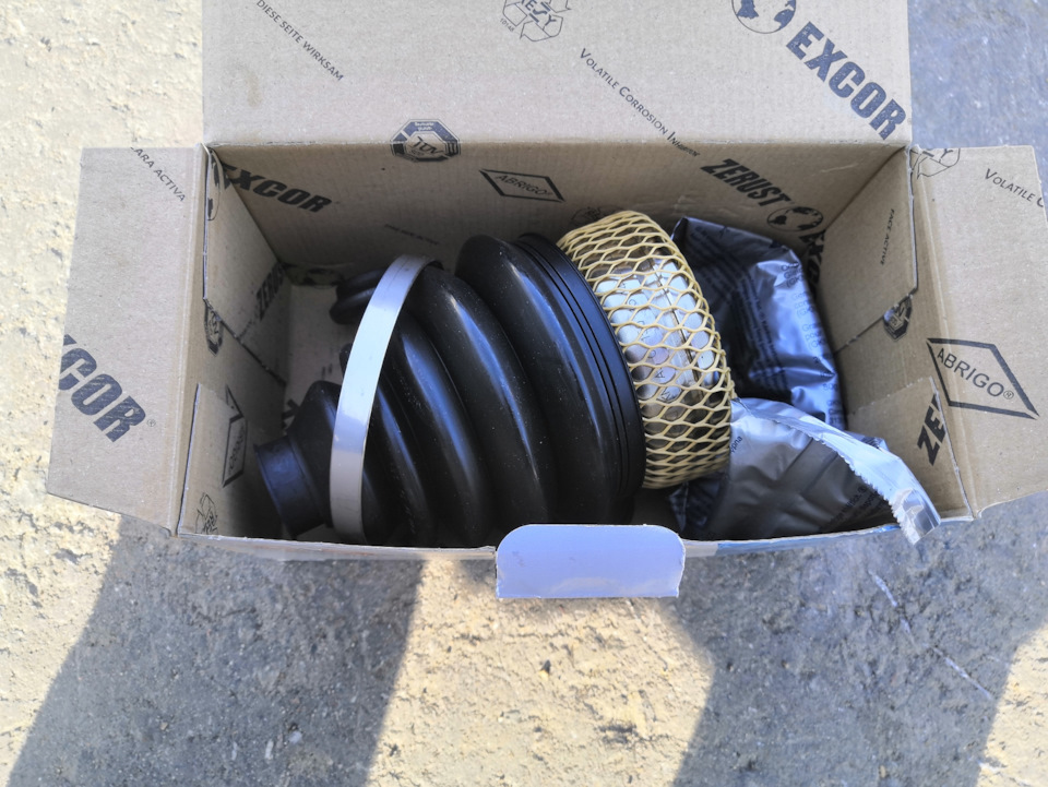 Замена левого наружного шруса — Skoda Octavia A5 Mk2, 1,8 л, 2012 года ...