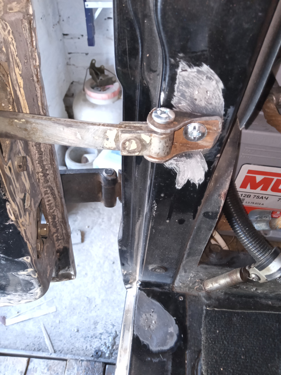 Куплю спортивные тормозульки — Saab 93 (2G), 2 л, 2004 года запчасти