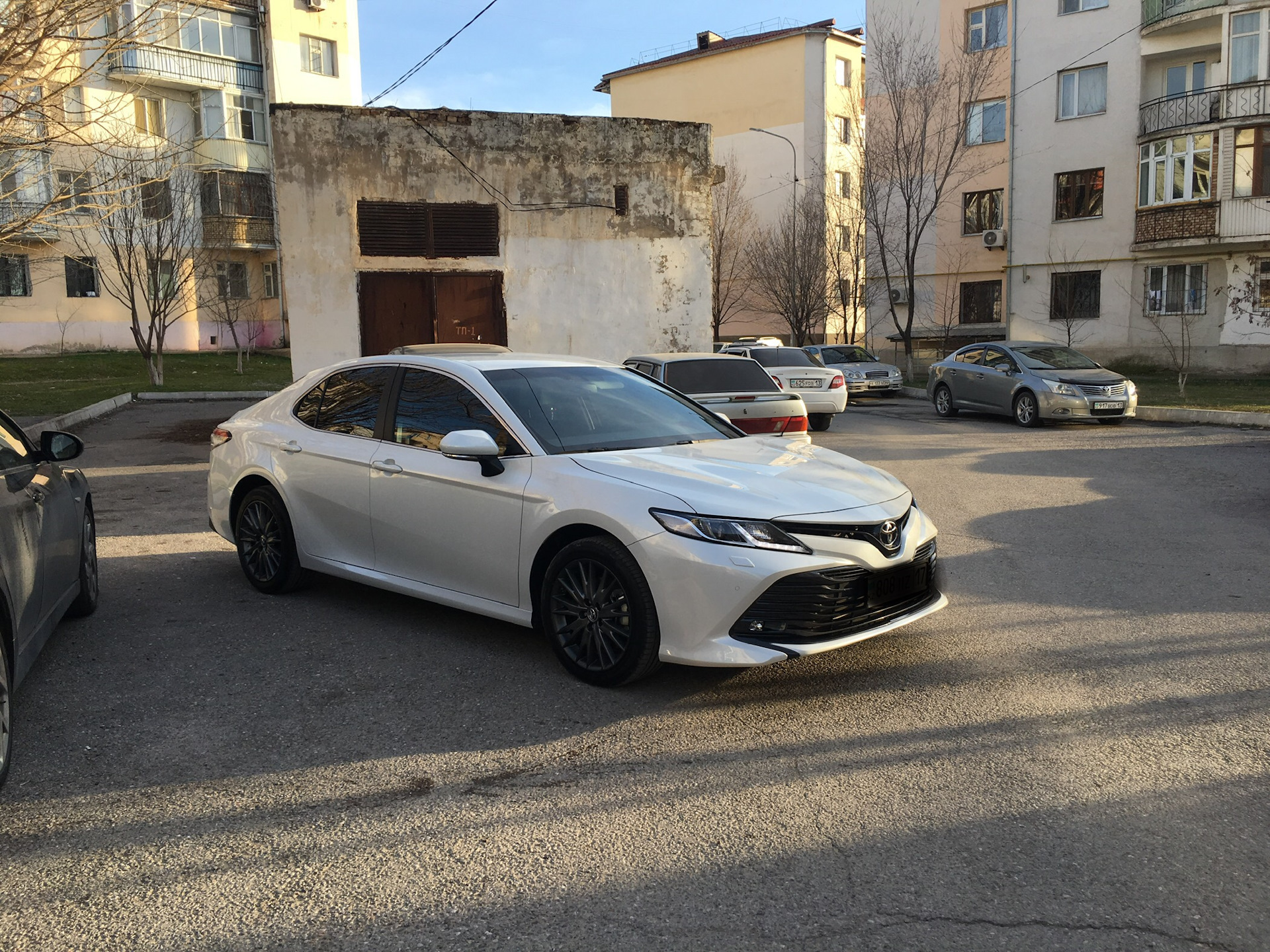 Камри 70 лексус. Camry f-Sport. Toyota Camry xv70 r19. Тойота Камри GS Sport. Камри 55 f Sport.