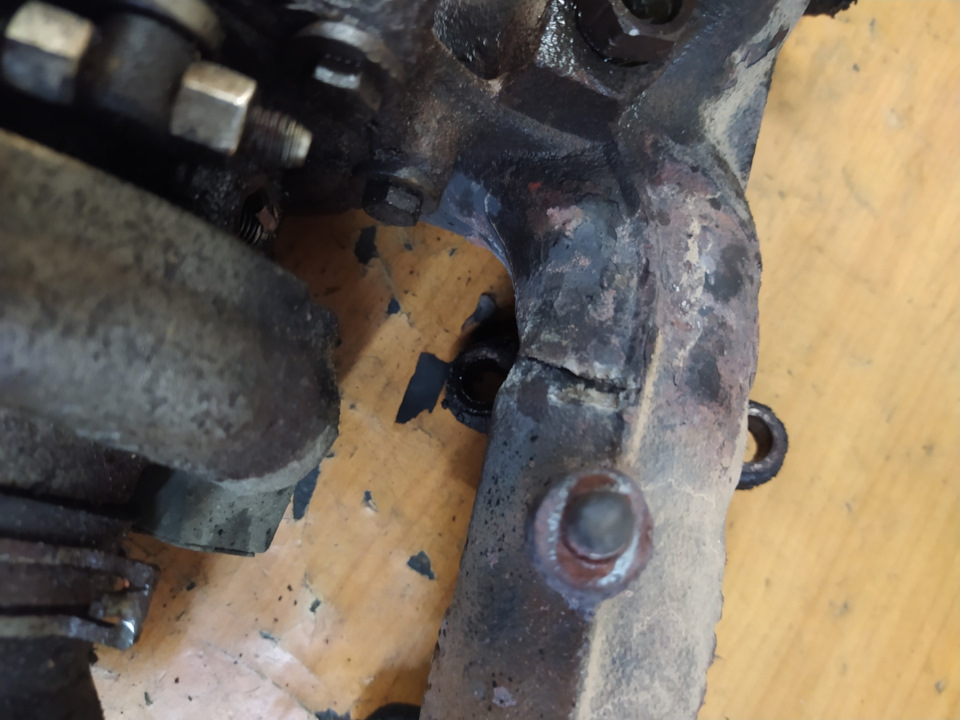 VW T5. 1.9tdi. газы в расширительном бачке — DRIVE2