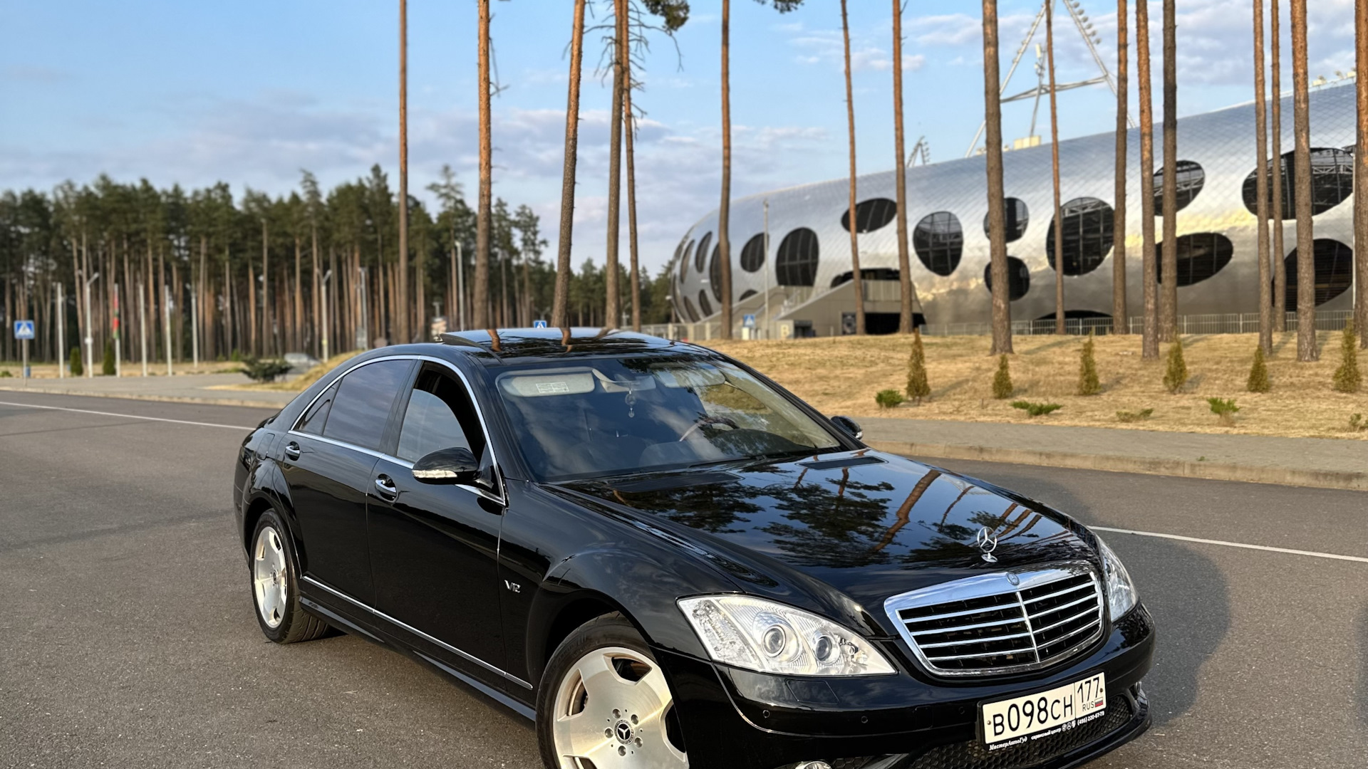 Мерседес s600 вид сверху