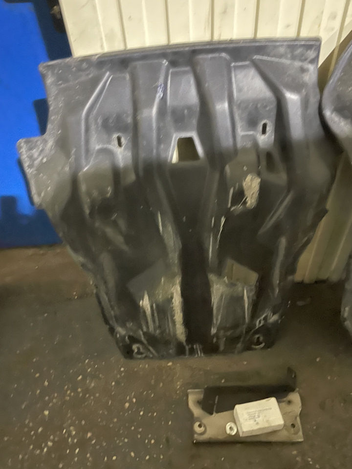 Защита двигателя на Toyota Land Cruiser Prado 150-series. Б/у | 10 000 ...