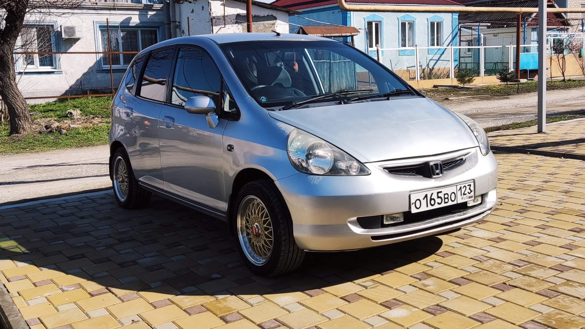 Honda Fit (1G) 1.3 бензиновый 2002 | 4WD на DRIVE2