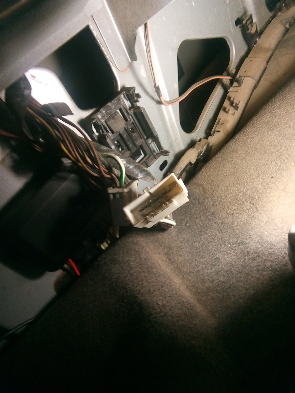 обогрев заднего стекла - Renault Megane I, 1,6 л, 1996 года поломка DRIVE2