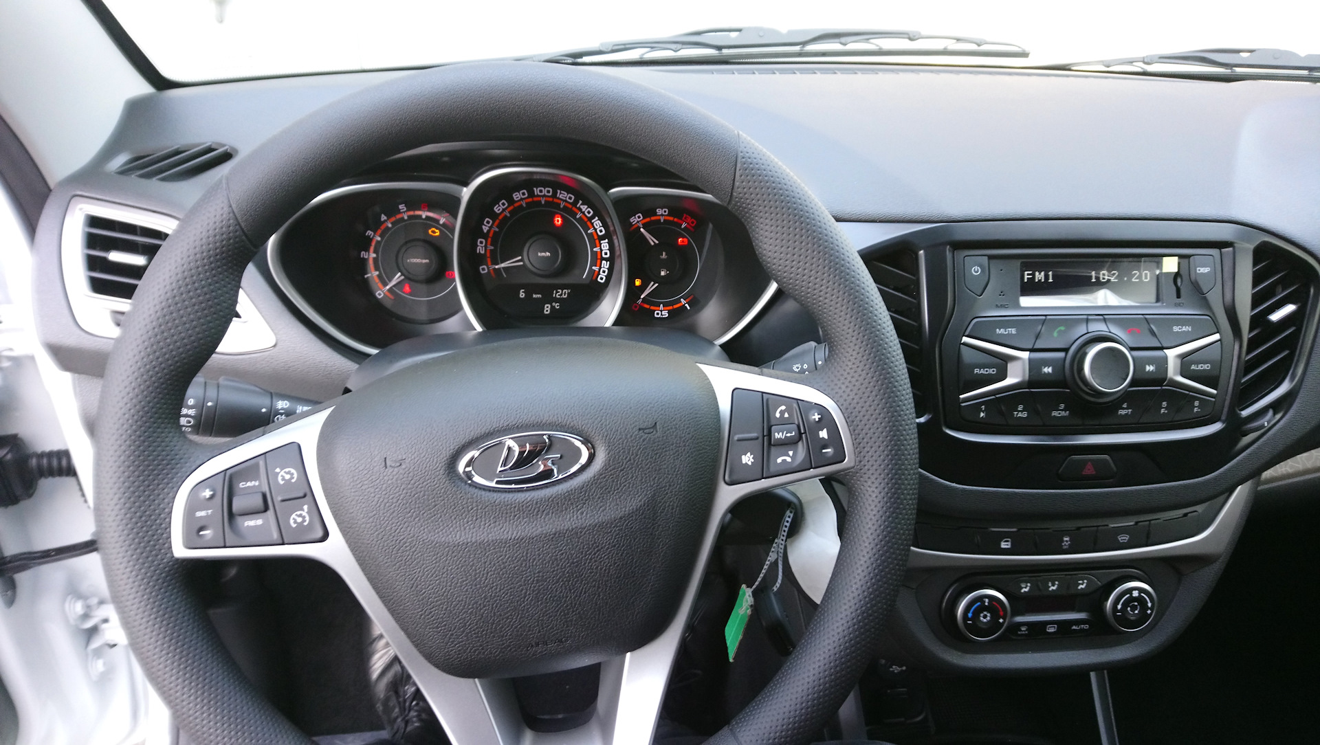 лада веста люкс мультимедиа. комплектация люкс мультимедиа. комплектация люкс мультимедиа. просто lada vesta sport lux multimedia. веста св кросс мультимедиа люкс.