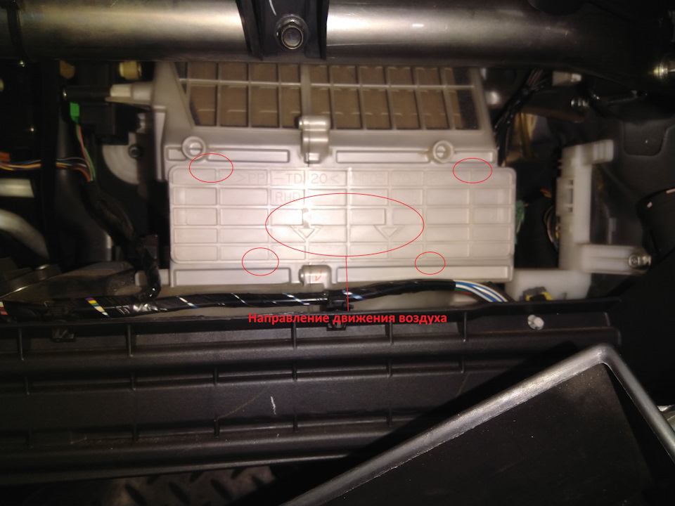 Замена салонного фильтра в Mazda 6: подробная инструкция