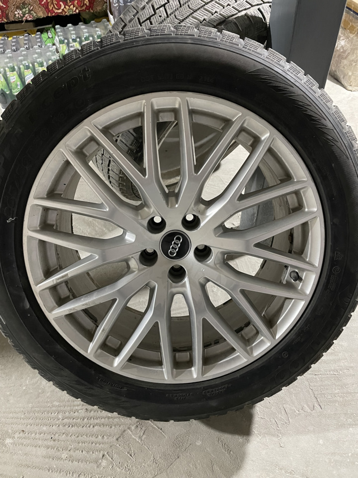 Шины зимние нешипованные Hankook 265/50 R20, литые диски Audi 9Jx20 ET33 5x112 на Audi Q5 (2G), Audi Q7 (2G). Б/у | 135 000 ₽ в городе Москва | DRIVE2