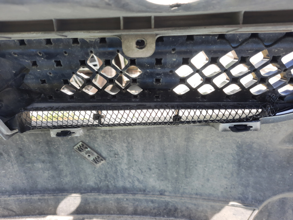 Подшипник ступицы и сетка в бампер — Suzuki SX4 (1G), 1,6 л, 2010 года ...
