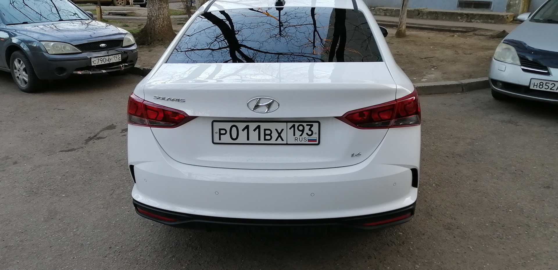 Шильдик 1.6 на багажник :) — Hyundai Solaris (2G), 1,6 л, 2021 года |  стайлинг | DRIVE2