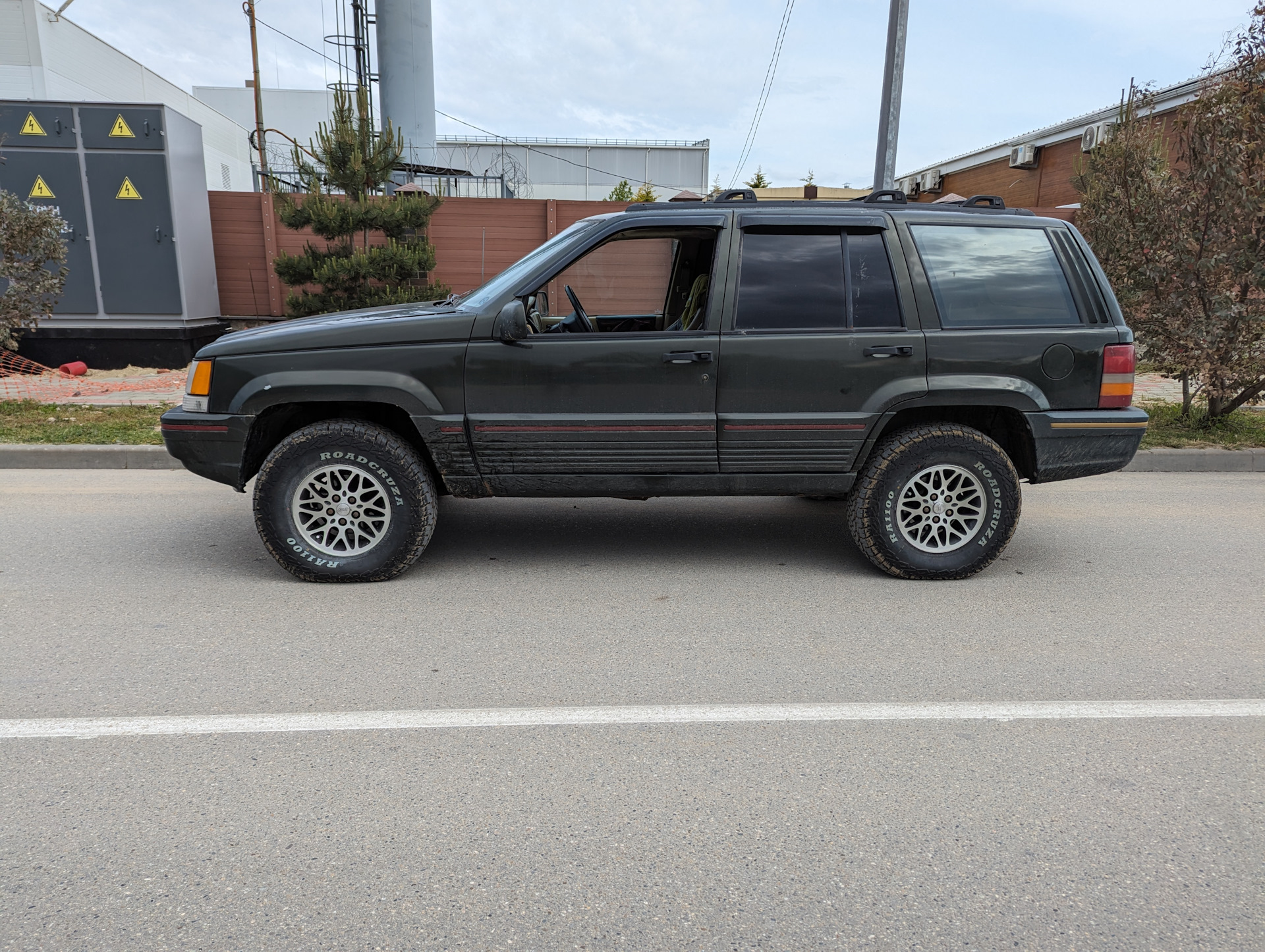 Давление в шинах. — Jeep Grand Cherokee (ZJ), 5,2 л, 1995 года | шины |  DRIVE2