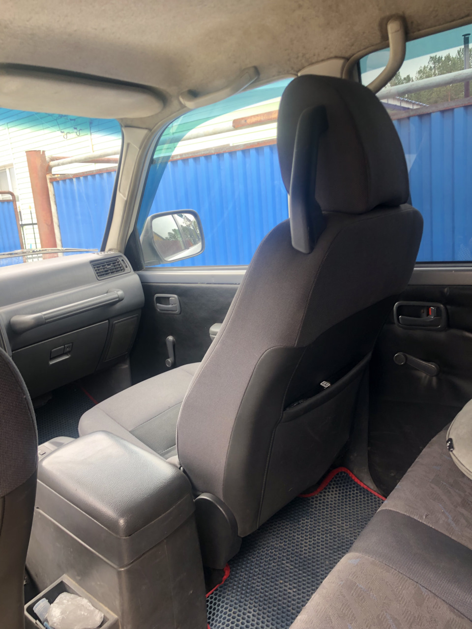 Сидухи от Ленд Ровера. — DRIVE2