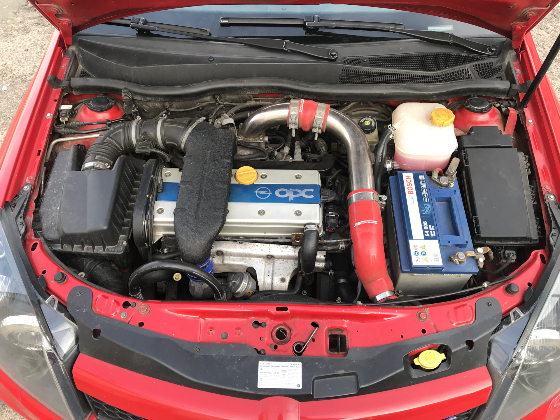Заглушка гайки штока амортизатора — Opel Astra H OPC, 2 л, 2008 года ...