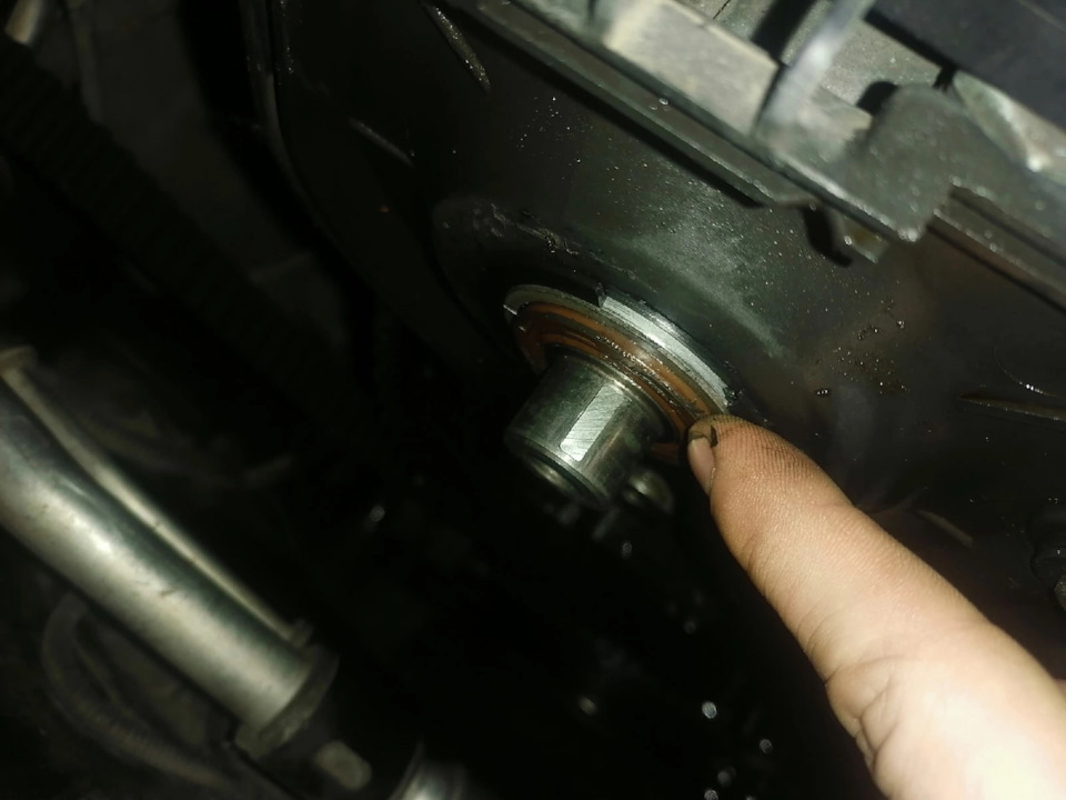 Расход масла 1л=200км — Lada Granta Sport, 1,6 л, 2013 года | визит на ...