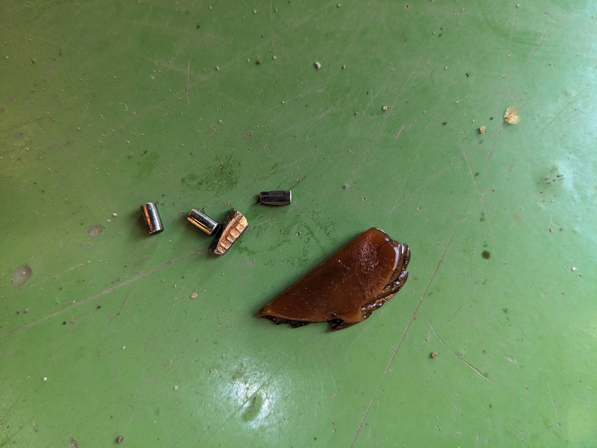 Снятие краски с поддона TFSI — Audi Q5 (1G), 2 л, 2010 года | своими ...