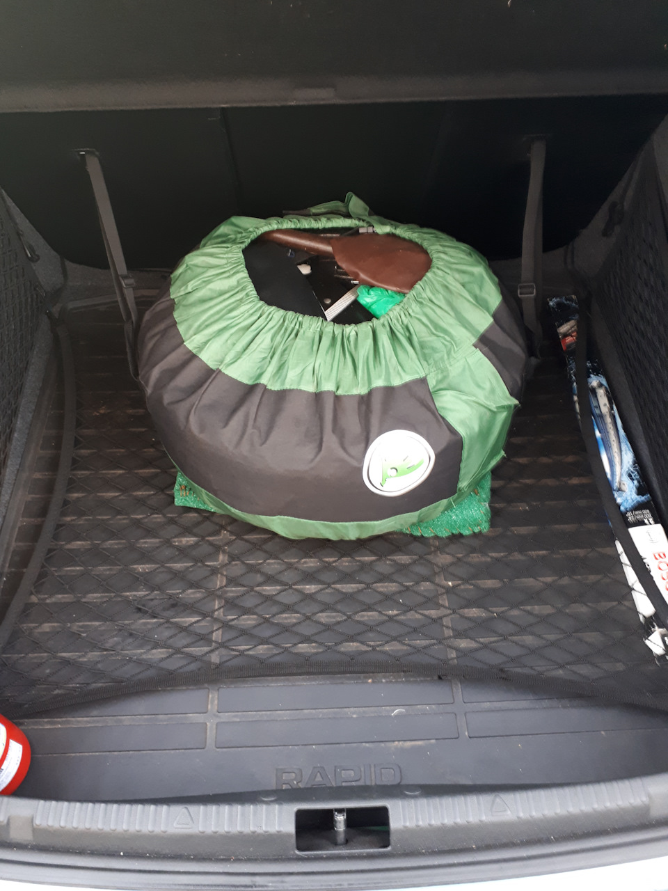 Фото в бортжурнале Skoda Rapid (1G)