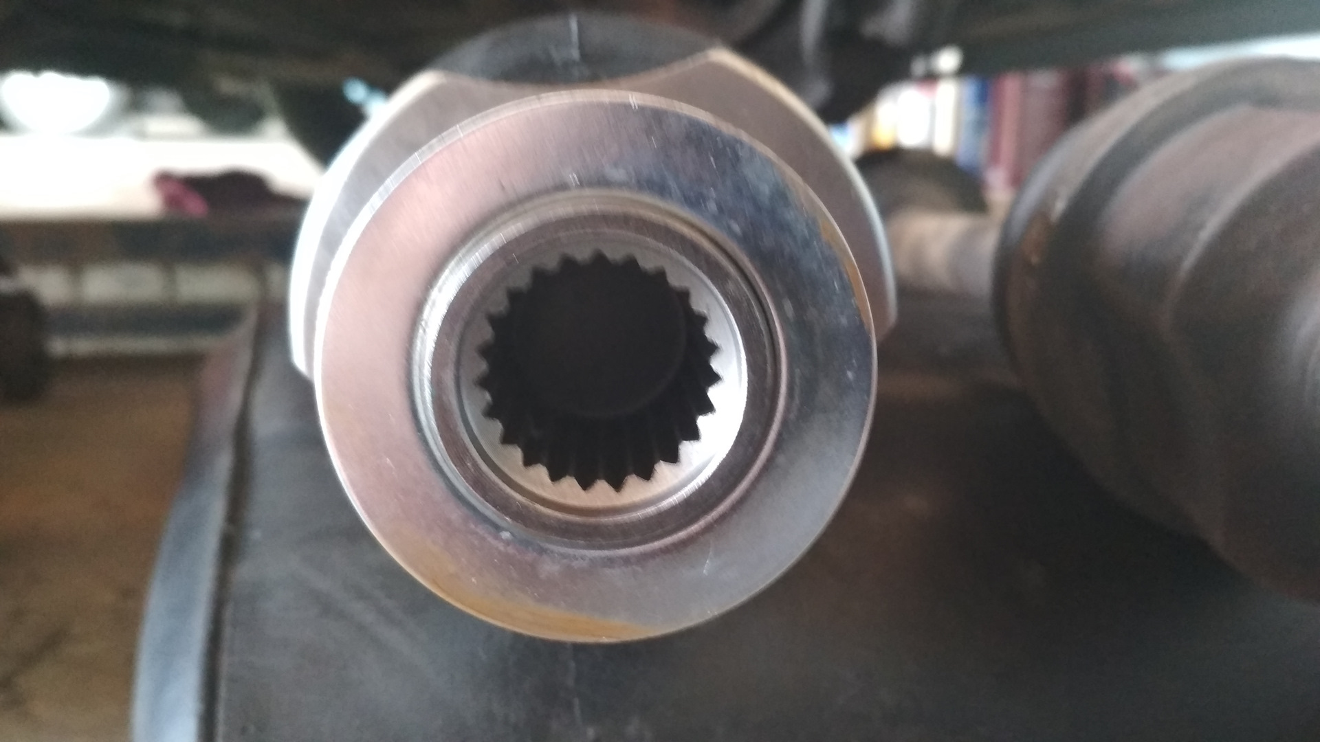 Сх9 шлицы дифференциала. Втулка рулевой колонки дэу нексия. Как снять со шлицов. Втулка привода шлицевая на 30 шлицов. Как снять со шлицов.