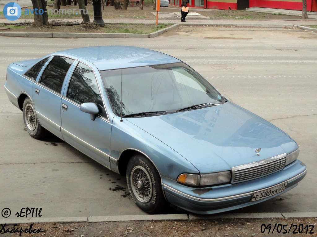 Близнецы — Chevrolet Caprice (4G), 5 л, 1993 года | просто так | DRIVE2