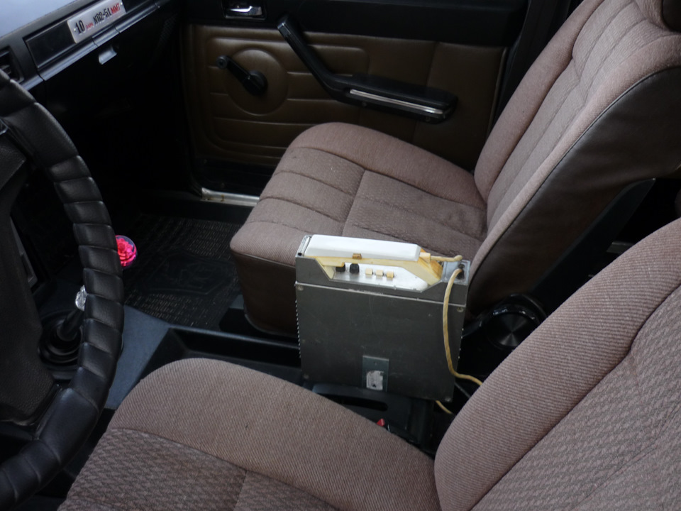 УКВ Радиостанция " Лен"-В 1Р21 В-3 — ГАЗ 2410, 2,4 л, 1987 года ...