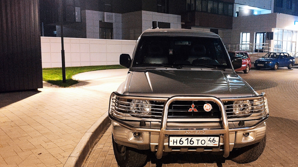 Mitsubishi Pajero Самик из 90-х
