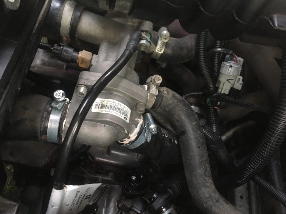 Замена термоэлемента и мойка мотора — Lada Приора седан, 1,6 л, 2018 ...