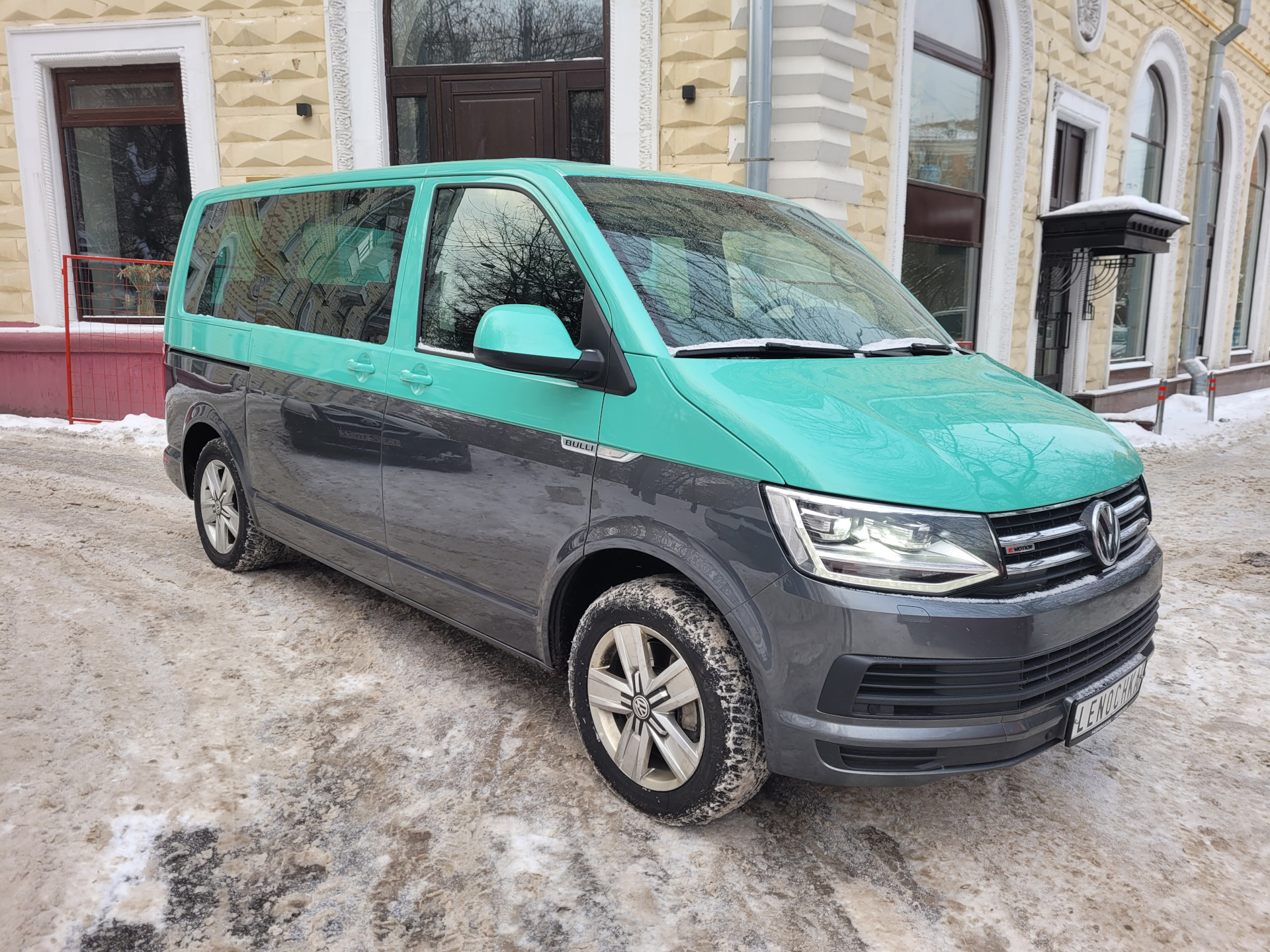 Покраска в два цвета — Bulli style — Volkswagen Multivan (T6), 2 л, 2018  года | стайлинг | DRIVE2