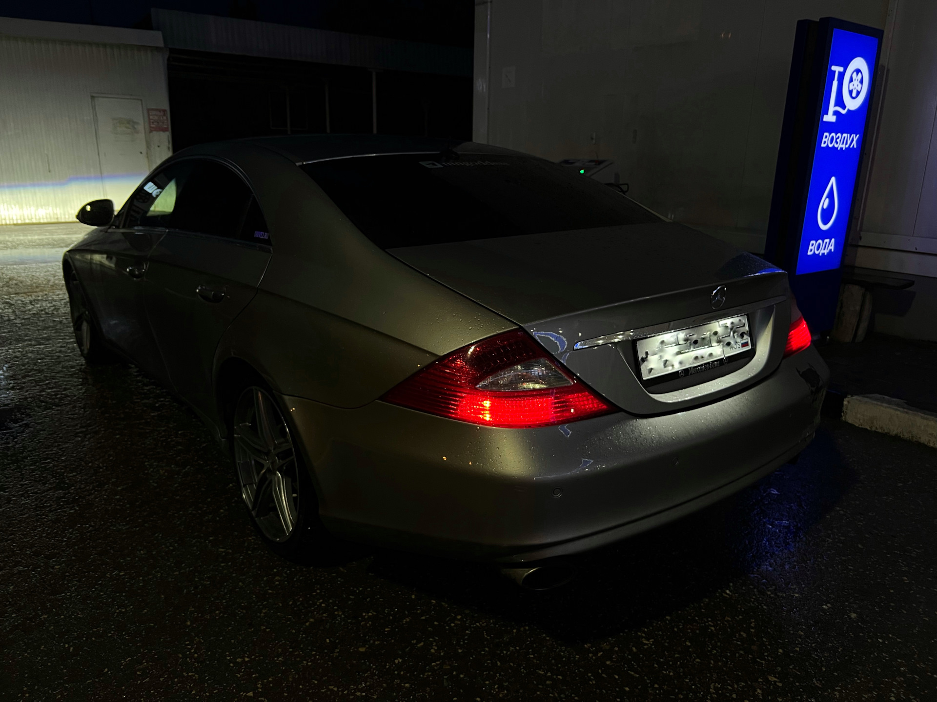 Дождь 🌧️ и мерседес — Mercedes Benz Cls W219 35 л 2005 года