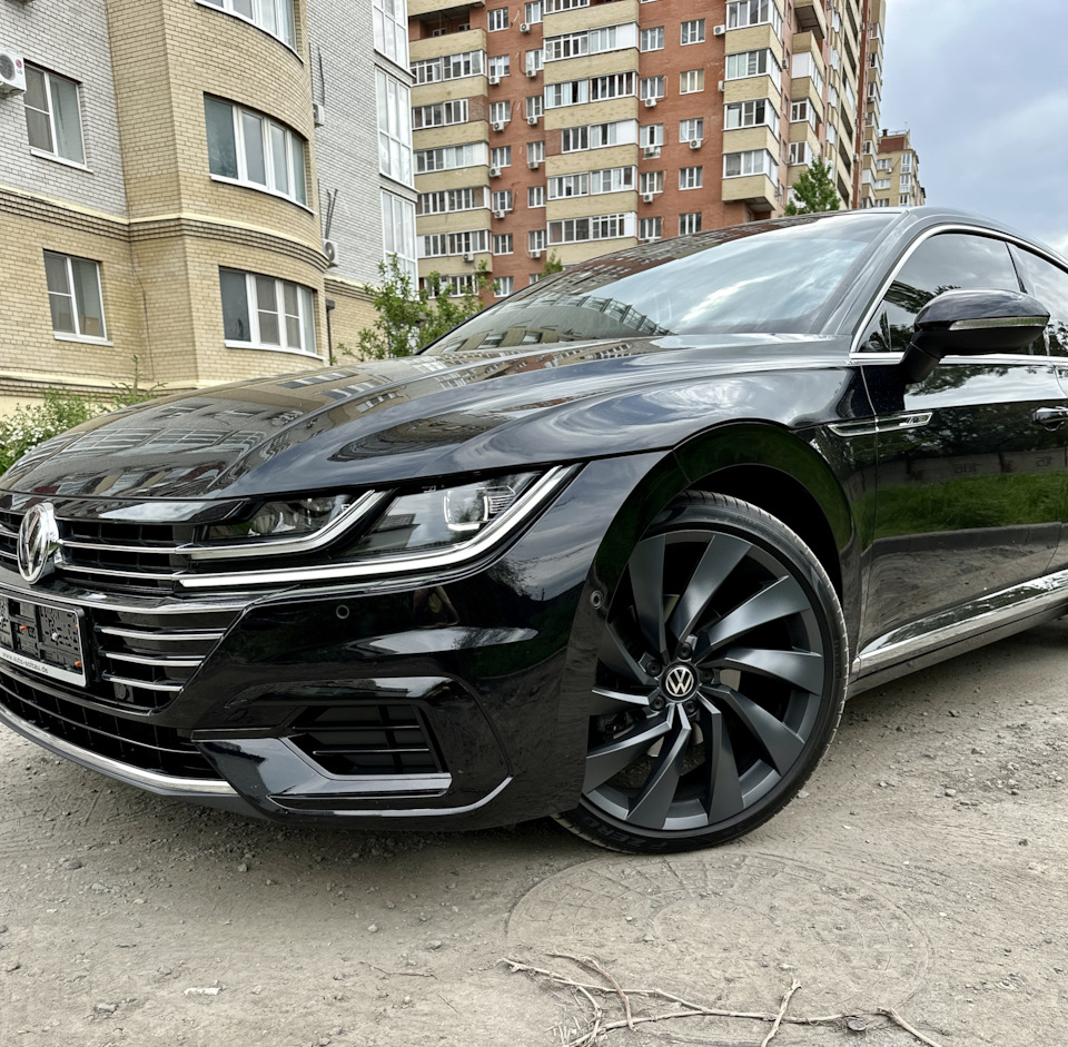 Шины летние Pirelli 245/35 R20, литые диски Borbet 8Jx20 ET40 5x112 на  Volkswagen Arteon. Б/у | 189 000 ₽ в городе Ростов-на-Дону | DRIVE2