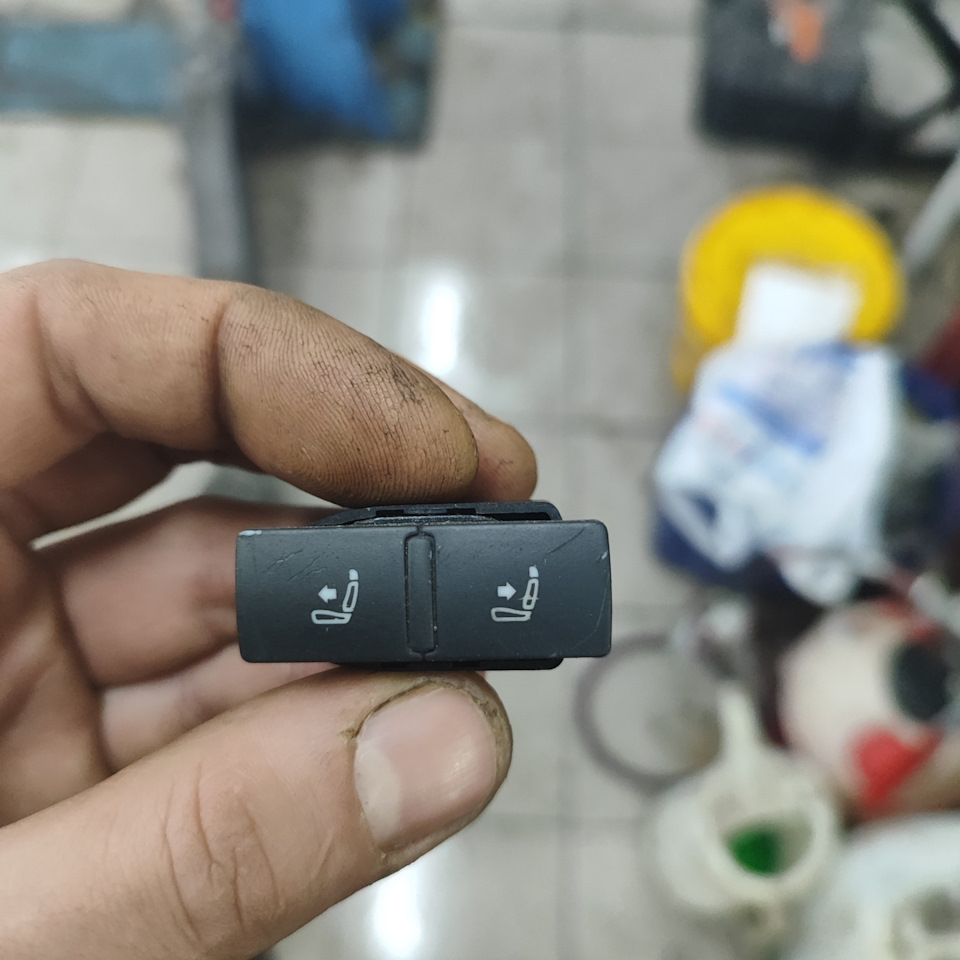 Фото в бортжурнале Audi A8 (D3)