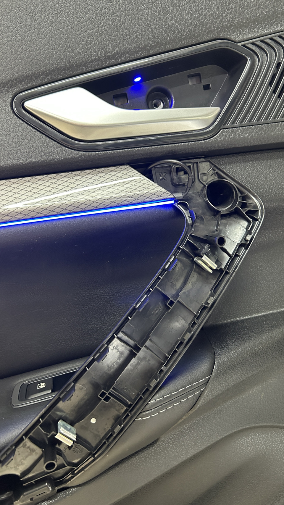 #39 — Атмосферная подсветка салона Ambilight — Lada Vesta (NG), 1,6 л ...