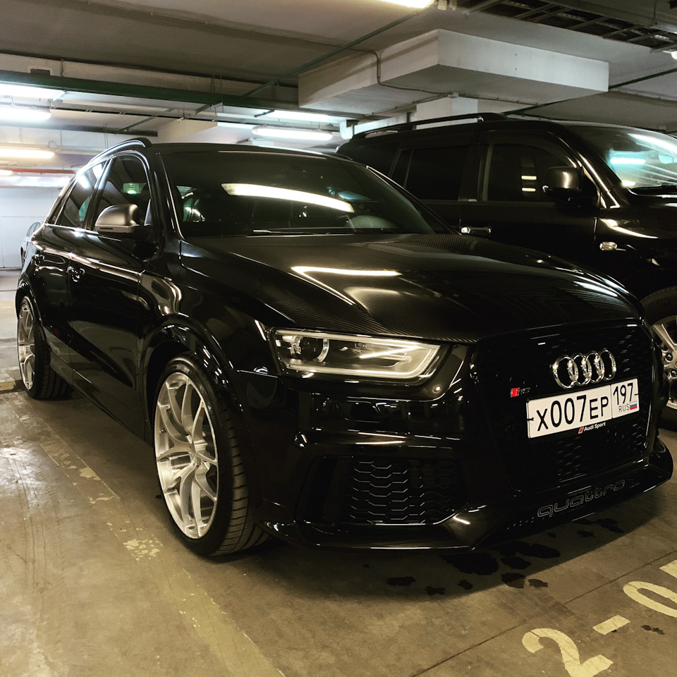 Всем киськам пись, всем писькам кись) — Audi RS Q3 (1G)