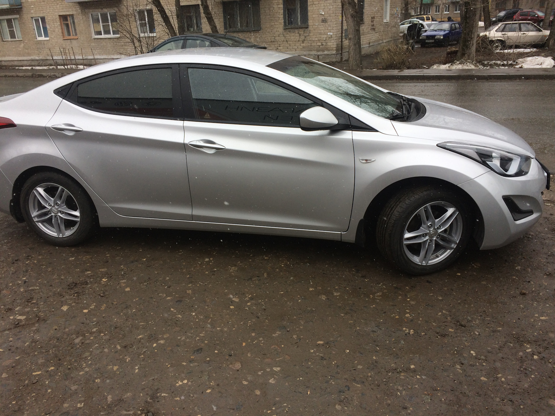 Диски ifree. Диски IFREE r16 Cerato. Диски Скад Элантра 5. Диск IFREE Moskva r16 на Ford Focus. Диски IFREE Moskva на Солярис 2.