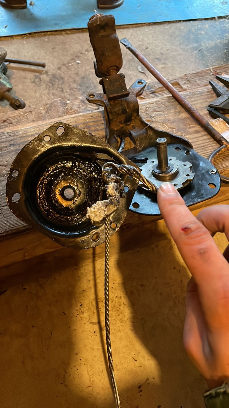 Лебедка запаски — Land Rover Range Rover Sport (1G), 4,2 л, 2007 года ...