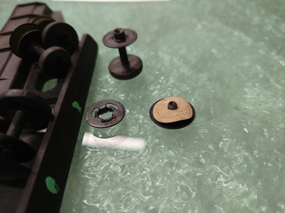 Фото в бортжурнале Audi A8 (D2)