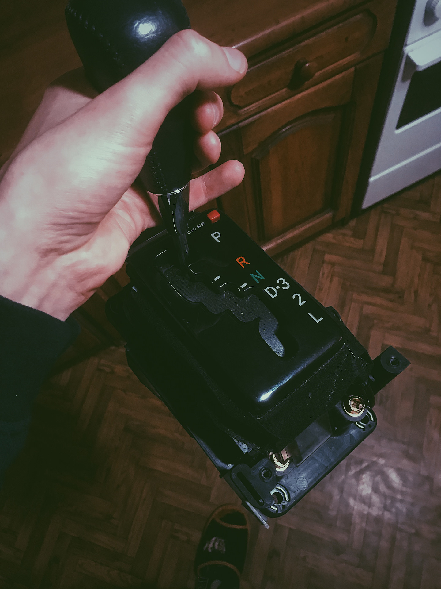 Тойота креста 100 фишка селектора. Как подключить селектор. Селектор акпп toyota celsior. Как подключить селектор. Распиновка селектора акпп рав4.