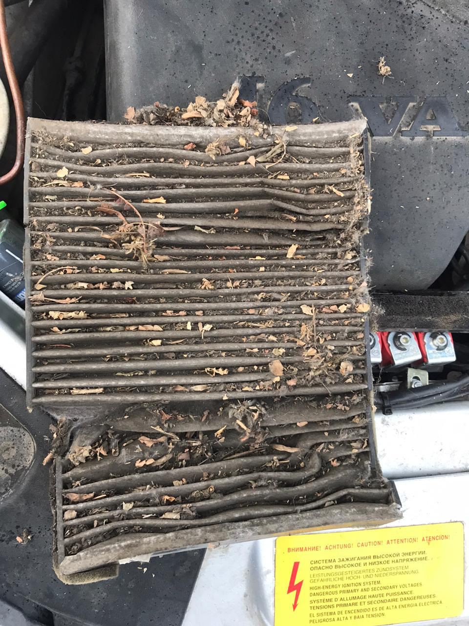 Ужассс! Замена салонного фильтра печки — Lada Приора универсал, 1,6 л ...