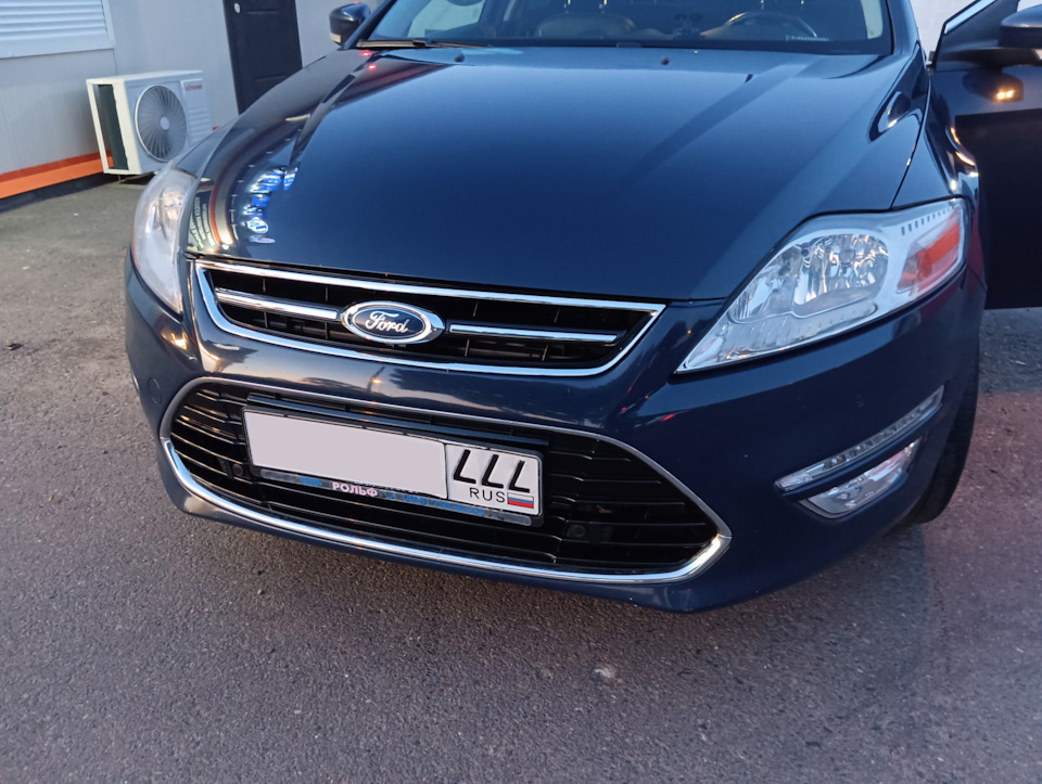 Выровнял передние парктроники)) — Ford Mondeo IV, 2,3 л, 2013 года ...