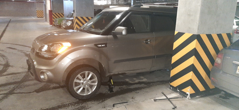 Если загорелась Лампочка ABS и ESP Kia SOUL 2013 1G-Рейсталинг 6АКПП ...